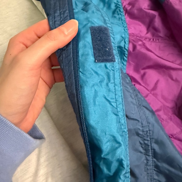 VINTAGE Asics multi-colour zip-up swishy windbreaker - Picture 8 of 16